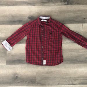 Abercrombie kids boy’s button up size 5/6